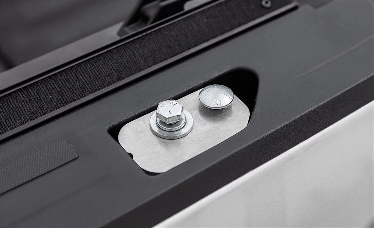 Access F3040022 Adarac Aluminum Series Truck Bed Rack - Black